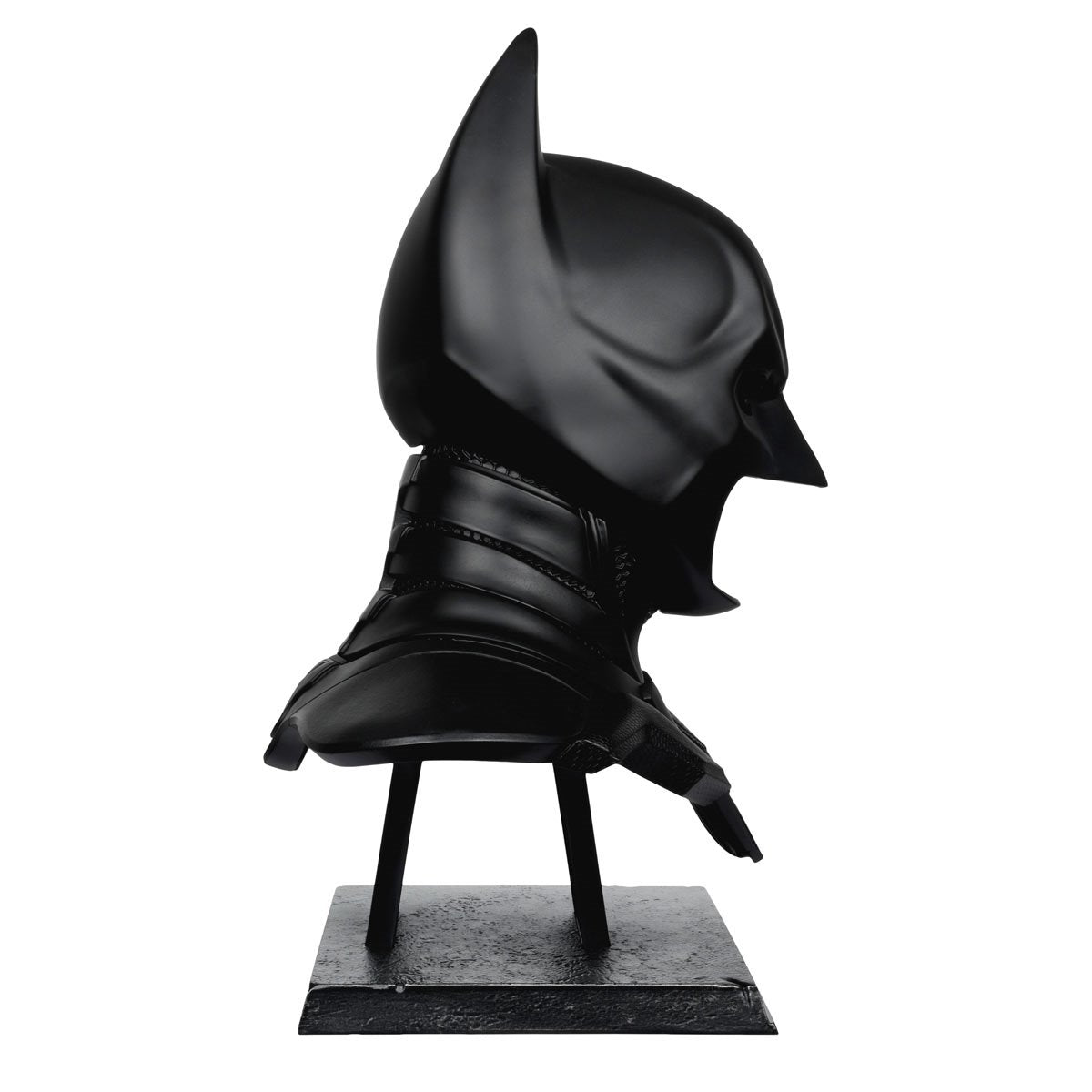 PREVENTA DC Direct The Dark Knight (2008) Batman 1:1 Scale Cowl Replica McFarlane (Primer pago/anticipo)