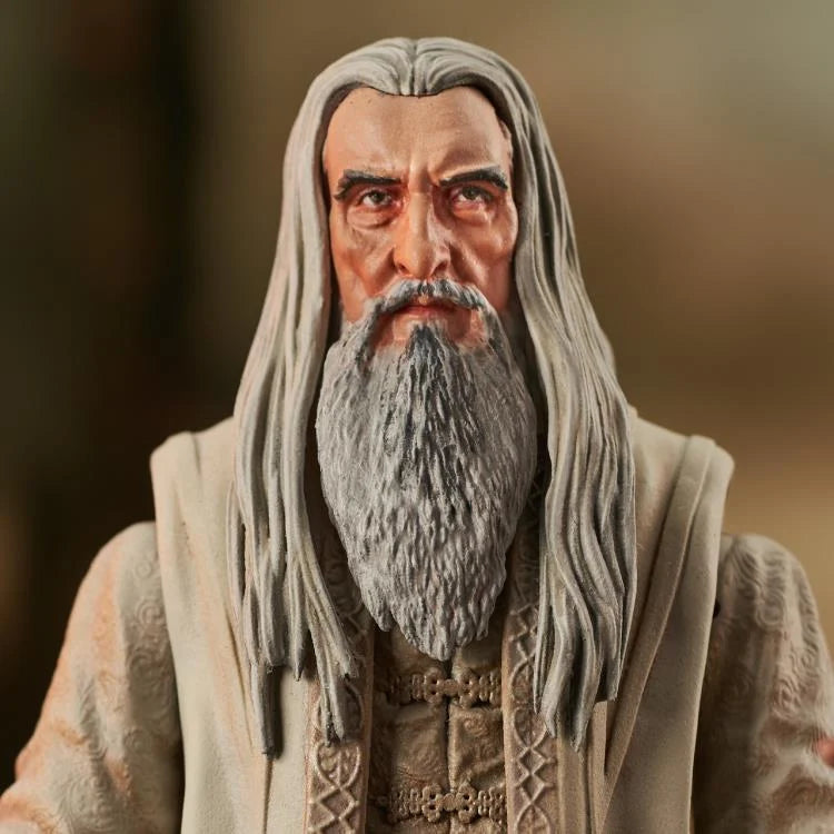The Lord Of The Rings: Saruman Deluxe Diamond Select Toys