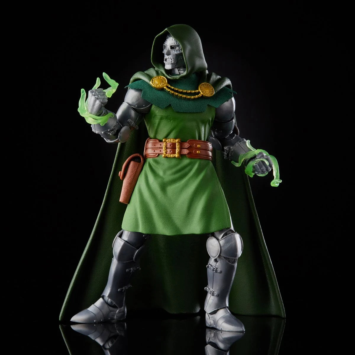 PREVENTA Marvel Legends Fantastic Four Retro Collection Doctor Doom Hasbro (Primer pago/anticipo)