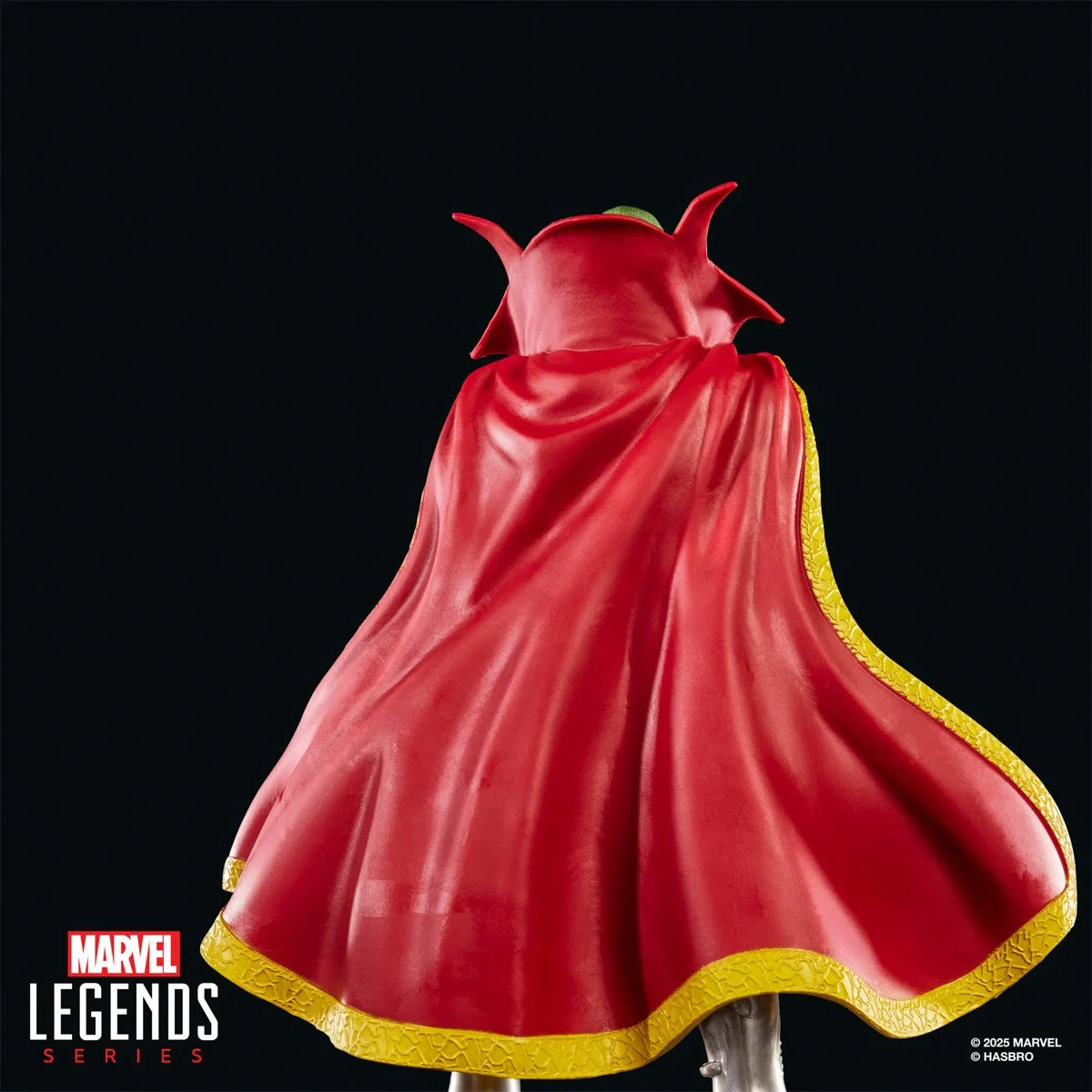 PREVENTA Marvel Legends Fantastic Four: One World Under Doom Emperor Doom Hasbro (Primer pago/anticipo)