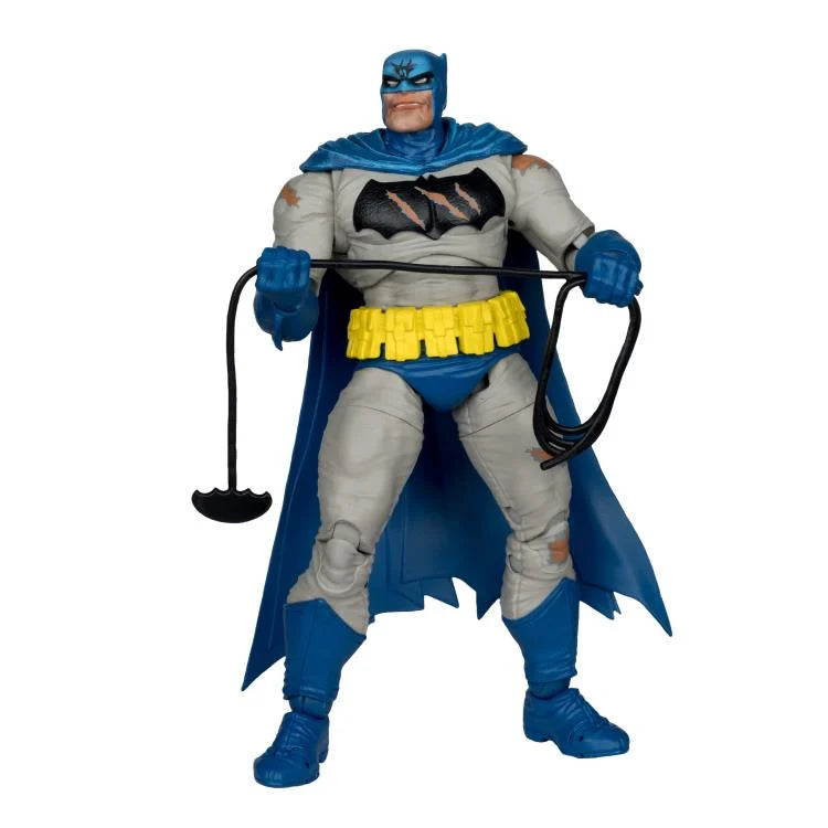 PREVENTA DC Multiverse Batman: The Dark Knight Batman (Battle Damage Blue) Collector Edition Mcfarlane (Primer pago/anticipo)