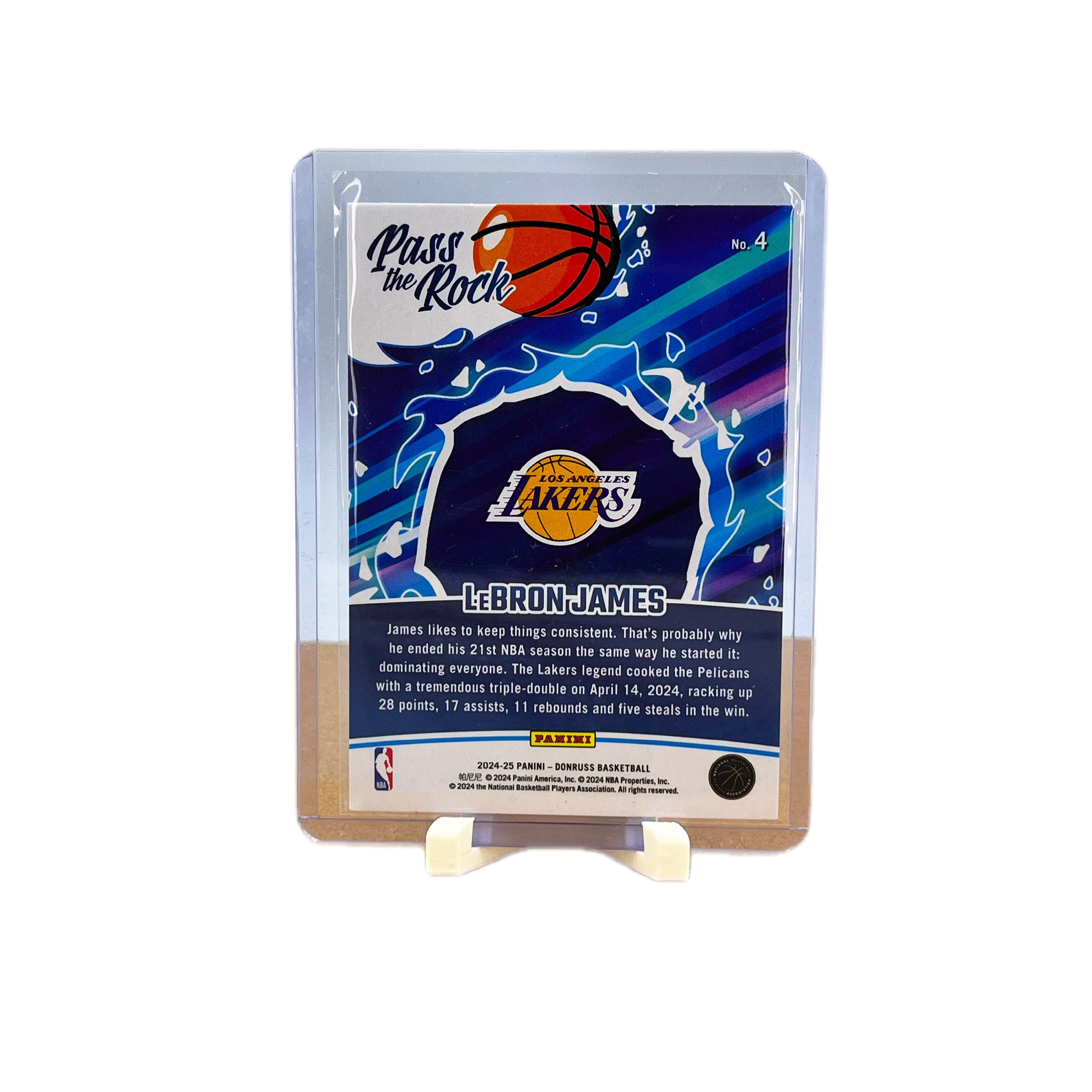 Carta Panini Donruss 2024 #2 Lebron James Pass the Rock
