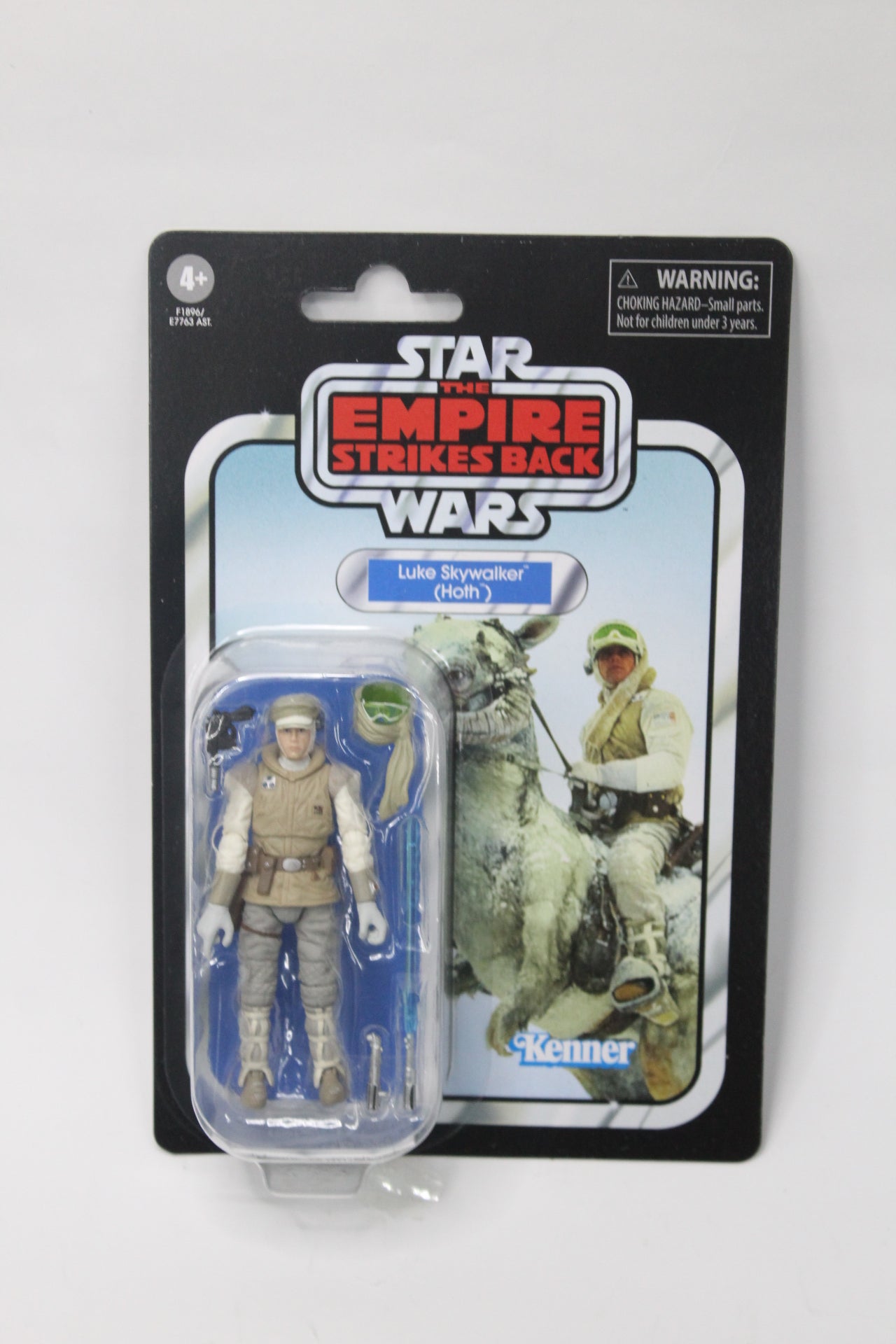 Luke Skywalker (Hoth) Star Wars TVC Hasbro